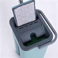 Ensemble serpillière plate et seau pour la maison avec tête de serpillière en microfibre, essorage automatique, manche télescopique en acier inoxydable et panier à roulettes pour l'essorage