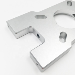 Giá đỡ gắn má phanh sau bằng nhôm 7075 gia công CNC tùy chỉnh cho xe máy - Product Image 4