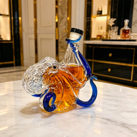 Décanteur en verre personnalisé en gros, design pieuvre bleue, sans plomb, en cristal, pour spiritueux, OEM, pour bar