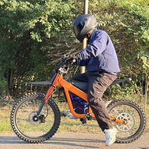 จักรยานไฟฟ้าวิบาก DOT Solid Aluminum Frame โครงอลูมิเนียมแข็งแรง ระบบกันสะเทือนเต็มรูปแบบ แบตเตอรี่ลิเธียม 72v สำหรับวัยรุ่น นักเรียน จักรยานไฟฟ้าวิบาก DOT Solid - Product Image 1