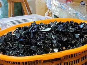 ปลั๊กเชื่อมต่อไฟฟ้าแบบ IEC320 C14 รุ่น Wenzhou AC-03 AC-02 พร้อมที่จับ รองรับกระแสไฟ 10 แอมป์ 250 โวลต์ พร้อมฟิวส์ในตัว - Product Image 6