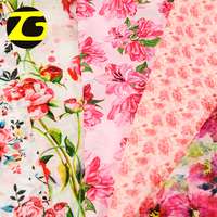 Tissu en mousseline de soie imprimé numérique personnalisé tissu à motifs floraux pour vêtement robe