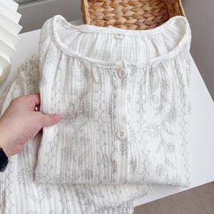 <span class=keywords><strong>Pigiama</strong></span> in <span class=keywords><strong>cotone</strong></span> 100% con stampa pantaloni morbidi a maniche lunghe all'ingrosso con etichetta personalizzata due pezzi di pigiami di bambù da <span class=keywords><strong>donna</strong></span> - Product Image 1