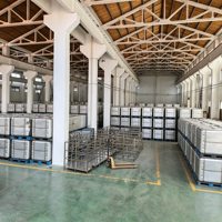 Conteneur de 1000L en acier inoxydable SS304 certifié ISO, réutilisable, pour le transport sécurisé de l'azote liquide, solvants chimiques, esters, chauffable et personnalisable