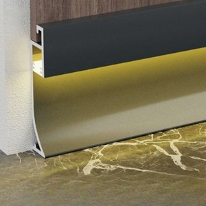 Plinthe en aluminium avec éclairage LED intégré pour cloisons sèches et plaques de plâtre - Product Image 1