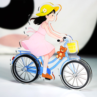 Aoyu Pas de quantité minimale de commande Personnalisé Vélo Standee Cnc Cut Uiv Printing Plastique Acrylique Standee Dessin Animé Fille Acrylique Standee
