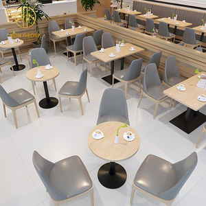 Ensemble de bancs de style moderne en bois gris et cuir pour pizzeria, fast-food, café et restaurant, avec table et mobilier de stand - Product Image 3