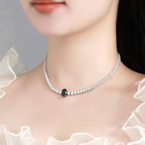 Colliers ras-du-<span class=keywords><strong>cou</strong></span> et colliers tennis unisexes <span class=keywords><strong>de</strong></span> luxe en argent 925 <span class=keywords><strong>de</strong></span> haute qualité, avec moissanite VVS1 <span class=keywords><strong>de</strong></span> 4 carats, multicolore, taille poire dégradée à 3 griffes - Product Image 3