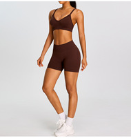 Ensemble de yoga sans couture pour femmes, soutien-gorge de sport à bretelles réglables avec coussinets amovibles, short de sport, ensemble 3 pièces