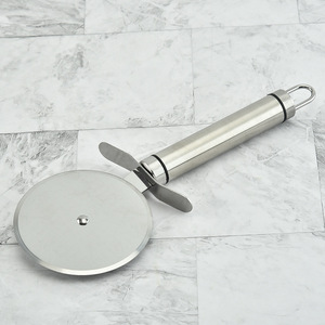 Rotella e Tagliapizza Classica in Acciaio Inossidabile Good Grips Dawnest WCZ6005 Utensili Premium per <span class=keywords><strong>Pizza</strong></span> - Product Image 2