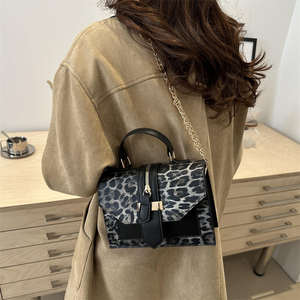 Nuevo bolso bandolera cuadrado retro europeo y americano para mujer, bolso de hombro de PU con estampado de leopardo a la moda para mujer - Product Image 2