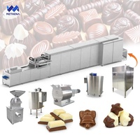 Ligne de moulage de chocolat entièrement automatique pour la fabrication de bâtonnets de bonbons, mini-machine semi-automatique pour la production de chocolat prêt à l'emploi, prête à être expédiée