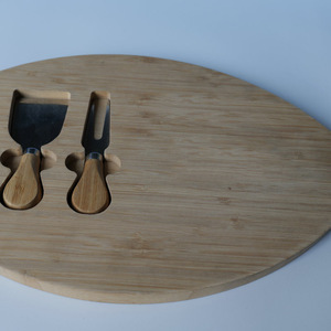 Ensemble de planches à fromage ovales en bambou avec trois couteaux, planche à pizza, plateau à steak pour barbecue, vente en gros - Product Image 2