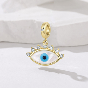 Amuleto de ojo chapado en oro con piedras de circonita y centro azul para regalo de joyería de moda unisex - Product Image 2