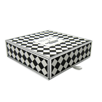 Boîtes cadeaux en papier pliables noires avec fermeture magnétique, emballage en carton recyclé avec logo personnalisé fait à la main, pour chaussures et vêtements