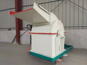 Máquina Trituradora de Madeira Mais Vendida, Picador de Madeira com Motor de Alta Eficiência, Certificação CE, Capacidade de 200-4000kg/h - Product Image 6