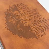 Vintage A5 Leder Notizbuch mit Hardcover, Löwenprägung, Ringbindung, abgerundeten Kanten und Lesezeichenband