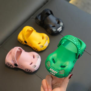 Enfants Carton voiture roue LED pantoufles EVA été antidérapant mignon garçons et filles sandales bébé extérieur pantoufle - Product Image 5