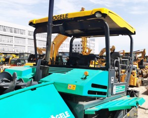 نادر! رصف زحافة الأسفلت المجنزرة سوبر 2100-3L 23.35 طن مع 179kw وبيع رخيص - Product Image 4