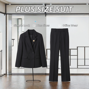 Ensemble de costume pour femme à double boutonnage, blazer et pantalon, couleur unie, col cranté, coupe classique, tenue formelle, saison automne - Product Image 2