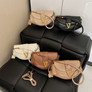 Sac à bandoulière pour <span class=keywords><strong>femme</strong></span> de qualité supérieure, <span class=keywords><strong>semi</strong></span>-circulaire, en cuir PU de haute qualité, vente en gros, sac bandoulière tendance - Product Image 5