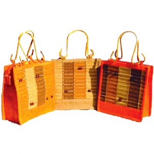 Bolsa de Compras Ecológica de Yute con Cordón, Asa de Bambú, Patrón Geométrico, Bolso de Mano de Fibra Natural Sostenible para Fiestas - Product Image 1