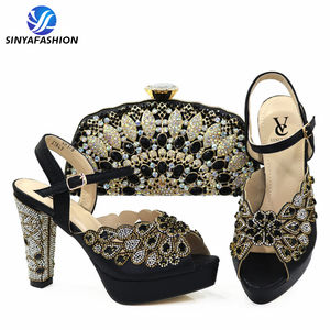 مجموعة أحذية وحقائب إيطالية متناسقة باللون الذهبي والفضي والأزرق الملكي والأخضر والأسود، أحذية وحقائب أفريقية متناسقة بالجملة - Product Image 4