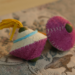 Gyroscope Shape Cartoon Modern Loofah Catnip Filled <b>Interactive</b> Biting & Teeth Cleaning Chew <b>Toy</b> for <b>Cats</b> - Product Image 5