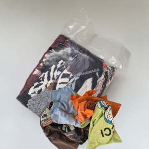 Trapos de Algodón Superabsorbentes para Uso Industrial, Bolsas de 10 kg y 25 kg, Trapos de Camisetas de Colores para Limpieza - Product Image 1