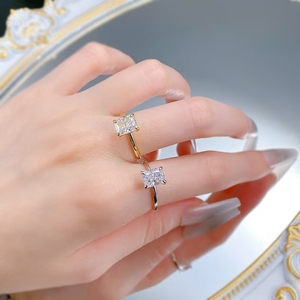 แหวนเพชรซิคอนทรงสี่เหลี่ยมเงินแท้ 925 ขายส่งจัดส่งรวดเร็ว - Product Image 4