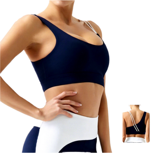 Sujetador deportivo acanalado para mujer con tirantes blancos y detalles en la espalda, transpirable, de spandex y poliéster, de alto soporte. - Product Image 3