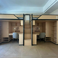 Lit superposé moderne multi-niveaux en forme de capsule, idéal pour les appartements étudiants, les hôtels-capsules et les auberges de jeunesse.