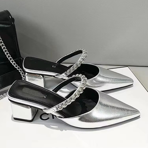 Pantofole da <span class=keywords><strong>donna</strong></span> in stile fata francese mezza Slip tacco basso con sandali Color carne alla moda con strass - Product Image 1