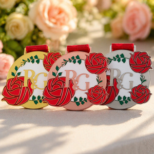 Médailles personnalisées en métal émaillé, alliage de zinc, plaqué or/argent/or rose, design 3D magnifique en forme de rose, médailles de récompense pour les célébrations - Product Image 3