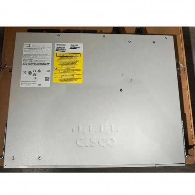 C9300X-24HX-E Catalyst 9300X 24 Ports 2.5G PoE Secure Routing 10GbE Uplink Managed Stackable Network Cisco Switch C9300X-24HX-E