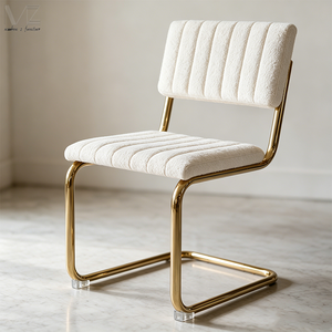 Sillas de Comedor Modernas de Lujo Nórdicas Blancas Tapizadas con Patas Doradas, Sillas de Comedor <span class=keywords><strong>Cesca</strong></span> de Sherpa Boucle para Mesa de Comedor - Product Image 1