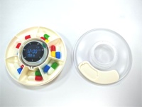 Boîte à pilules hebdomadaire portable en plastique ABS blanc, grande capacité, pour 7 jours, efficace pour les voyages et l'utilisation en extérieur, organisateur de médicaments, gestion quotidienne P01W