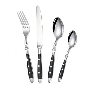 Set di Posate in Acciaio Inox da 16 Pezzi con Manico in Bakelite a 3 Rivetti, Colore Nero - Product Image 6