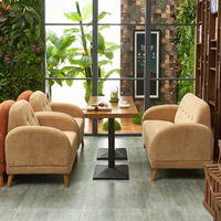Ensemble de canapé de restaurant en bois massif moderne et durable avec design nordique et art en tissu pour café et hôtel
