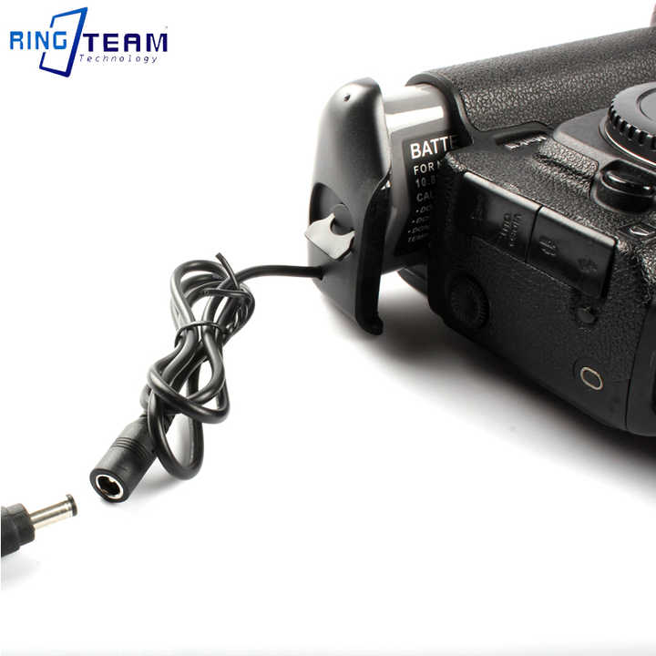 Nikon D4 + 充電器+カードアダプター Nikon D4 + 充電器+カードアダプター