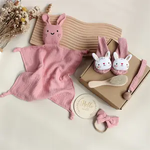 Madeira Brinquedo Dentição Baby Shower Bundle Newborn Gift Set Gênero Neutro Comforter Gift Set