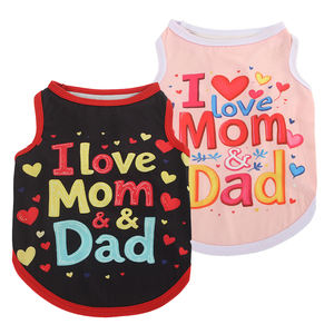 Gilet pour <span class=keywords><strong>chien</strong></span> en polyester XS de style européen et américain à haute élasticité 'Free Kisses' and 'Love Mom Dad' Printed Stripe Pet Clothes - Product Image 1