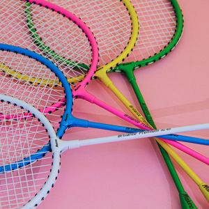 Ensemble <span class=keywords><strong>de</strong></span> raquettes <span class=keywords><strong>de</strong></span> <span class=keywords><strong>badminton</strong></span> simples professionnelles Dikak pour adultes et étudiants Matériau PU Grip Dureté douce - Product Image 1