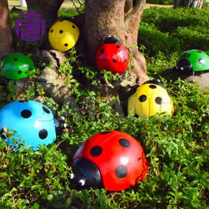 Lámpara con Motivo de Mariquita Vibrante para Festivales, Luces LED para Jardín Exterior con Clasificación IP65 a Prueba de Agua - Product Image 3