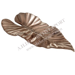 Plateau de service décoratif en métal, table finie antique décorée et décoration de cuisine à domicile, plateau et plateau à feuilles - Product Image 2