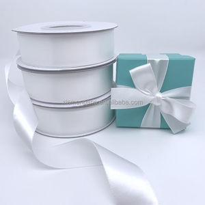 Rouleaux de <span class=keywords><strong>ruban</strong></span> de <span class=keywords><strong>satin</strong></span> <span class=keywords><strong>blanc</strong></span> double face de luxe de 1 pouce 196 couleurs Option 100% motif imprimé en polyester pour la décoration de mariage - Product Image 3