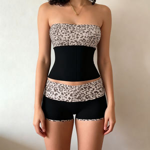 Conjunto de Dos Piezas de Corsé y Pantalones Cortos para Mujer, Estampado de Leopardo, Top Moldeador, Pantalones Cortos Tipo Boxer, Estilo Sexy, Casual y Atrevido - Product Image 1