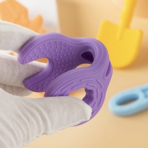 Anneau <span class=keywords><strong>de</strong></span> dentition en silicone pour bébé, gants anti-morsure, bracelet <span class=keywords><strong>de</strong></span> dentition, bâton <span class=keywords><strong>de</strong></span> dentition, jouets à mâcher - Product Image 6