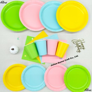 ชุดภาชนะใช้แล้วทิ้งสีพื้น DAMAI สีชมพูอ่อน สำหรับงานปาร์ตี้ งานวันเกิด กิจกรรมแคมป์ปิ้ง ของตกแต่งโต๊ะ กระดาษเช็ดปาก แก้ว จาน - Product Image 6
