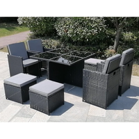 Modernes Luxus-Outdoor-Sofa-Set aus PE-Rattan mit Holz-Metall-Tisch für Hotel, Innenhof und Poolbereich
